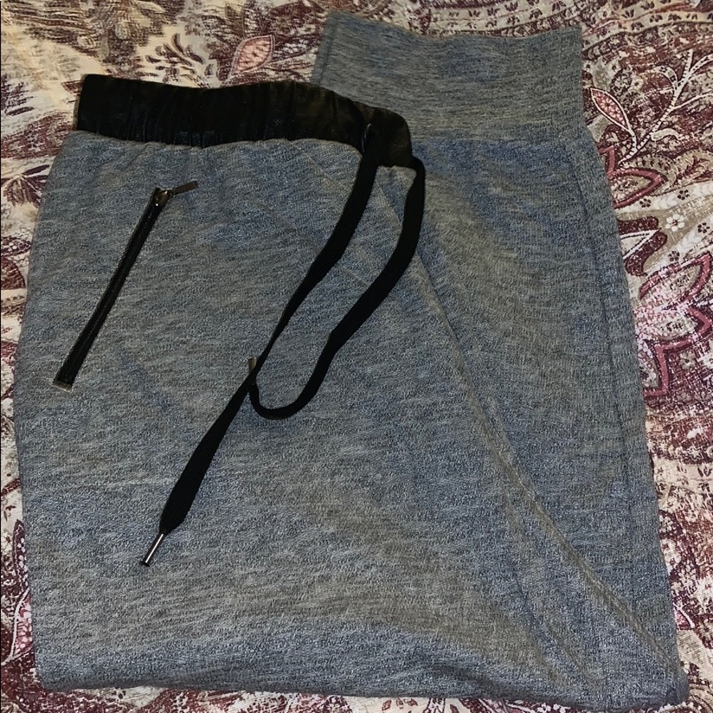Women’s Jogger Pants